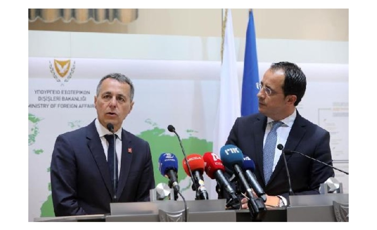 Rum Dışişleri Bakanı’ndan Çavuşoğlu’na 'diyaloğa hazırız' mesajı