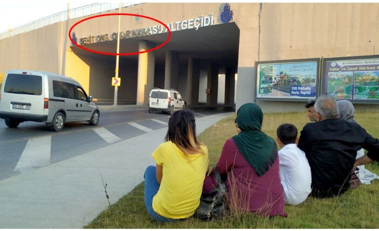 Şehit ailesi böyle oturup izledi! Duygu dolu anlar...