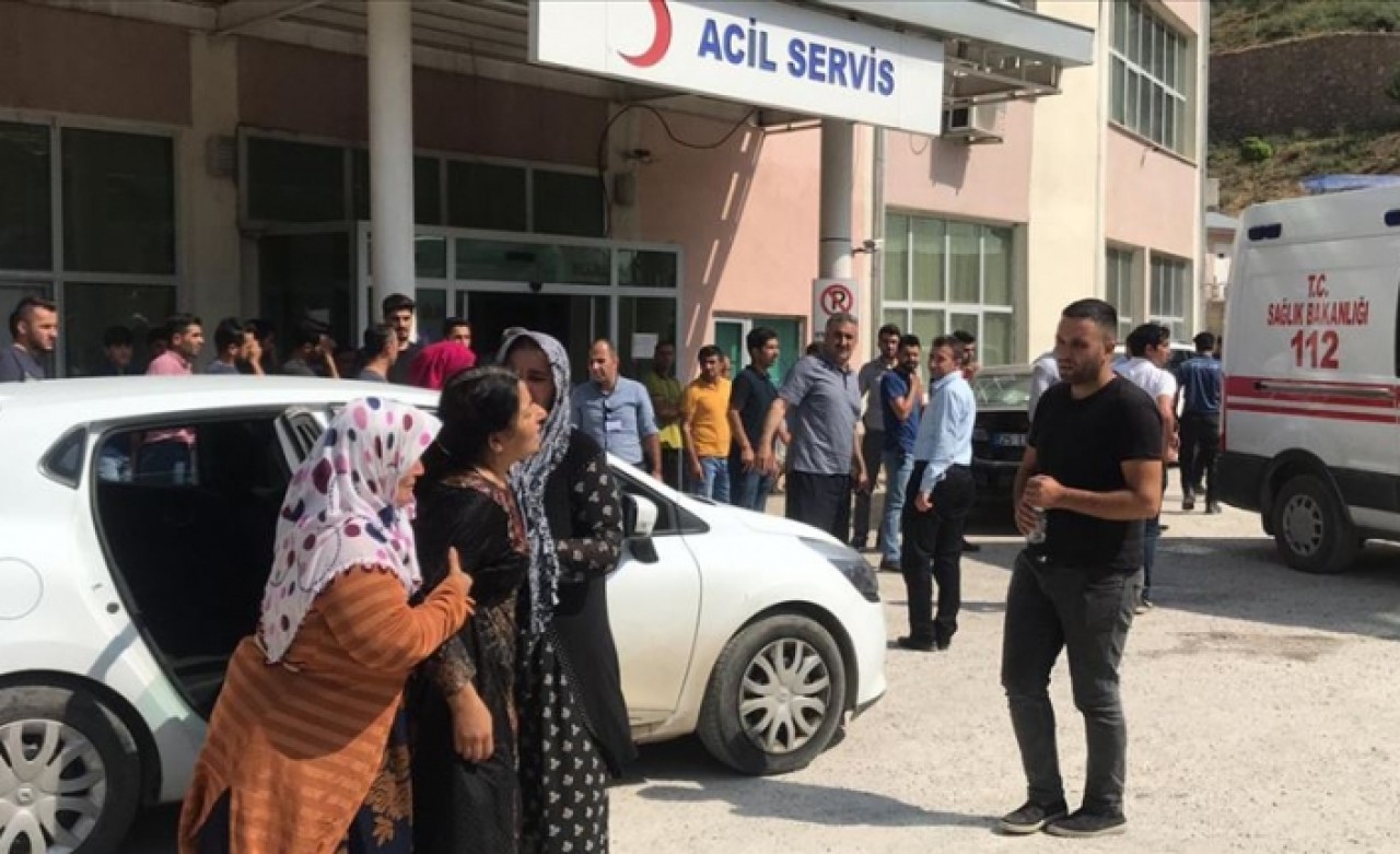 Şemdinli'de terör saldırısı: 1 kişi hayatını kaybetti