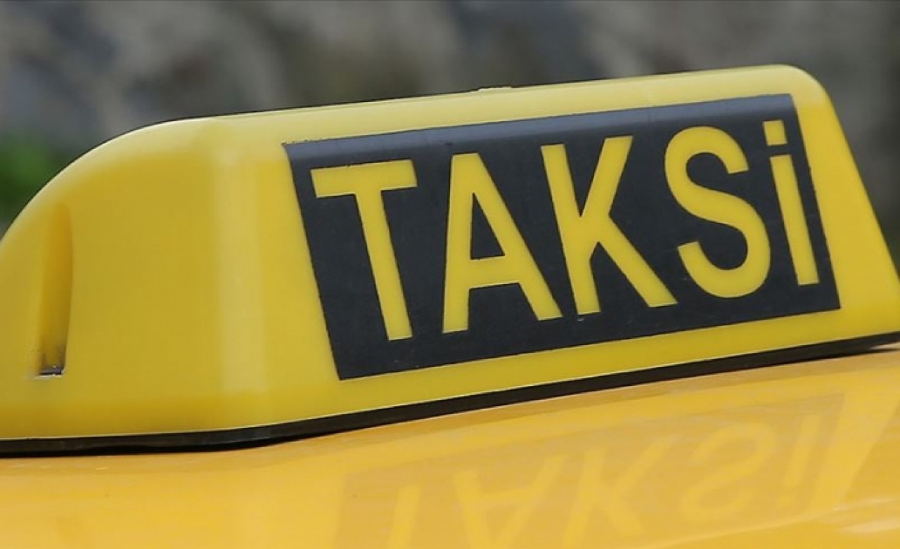 Taksilerde kısa mesafeye indi-bindi ücreti de çözüm olmadı