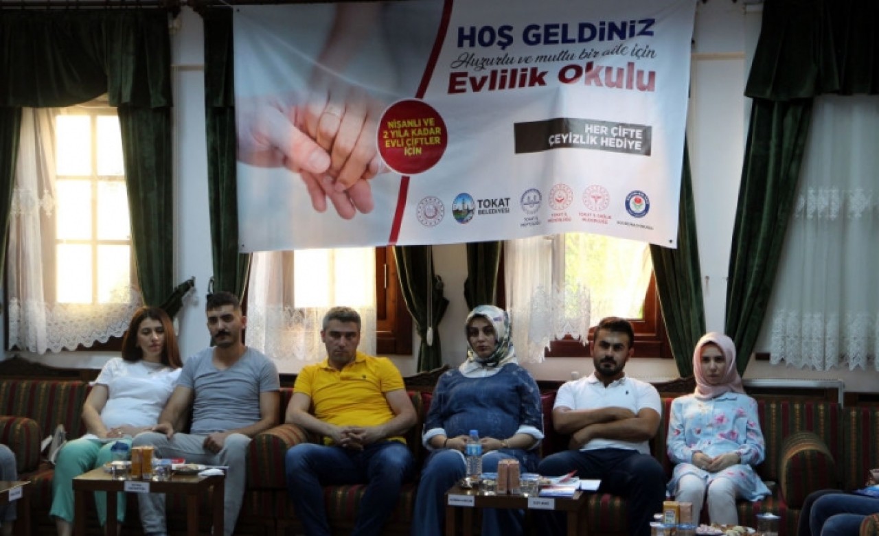 Tokat'ta 'Evlilik Okulu' açıldı