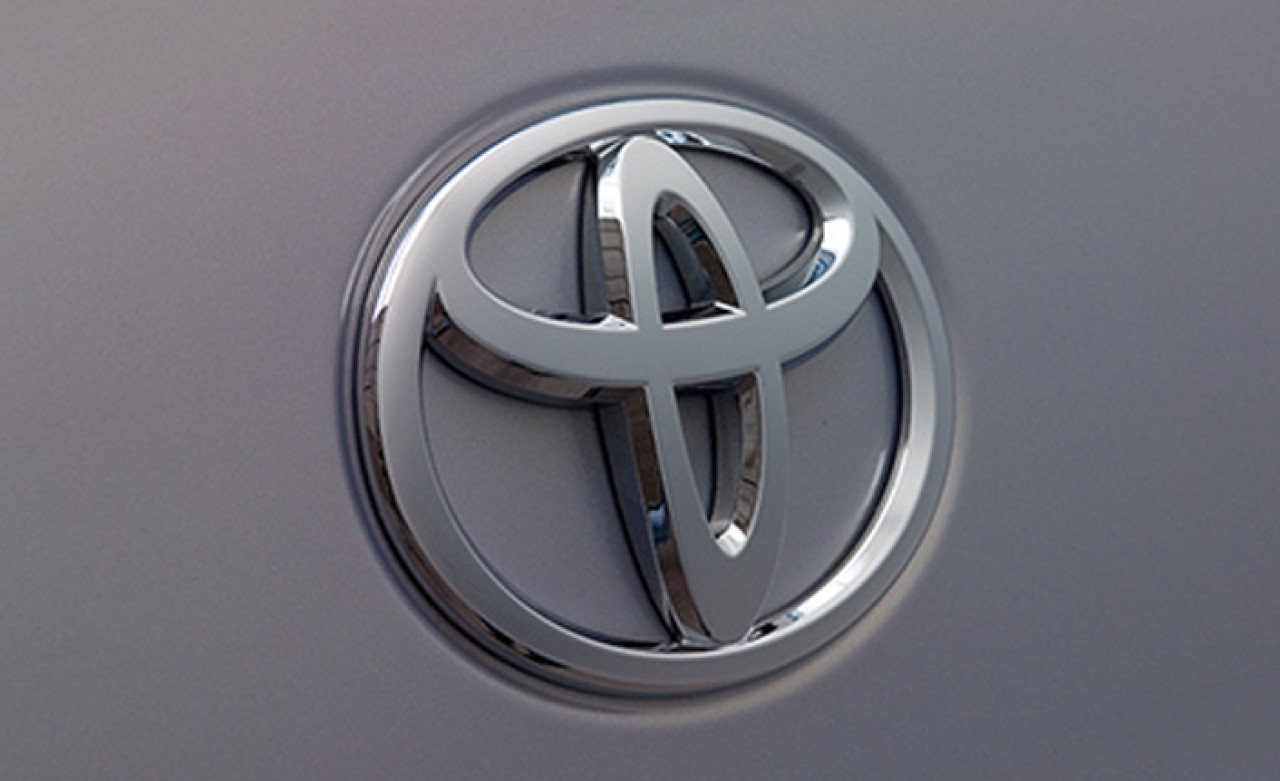 Toyota kendi kendini şarj edebilen otomobil geliştiriyor