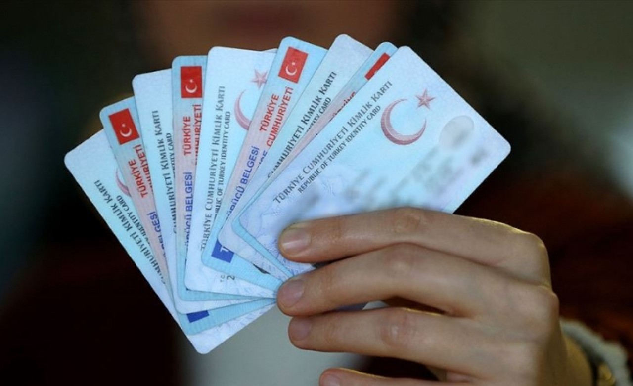 Yabancı yatırımcılardan 981'i Türk vatandaşı oldu