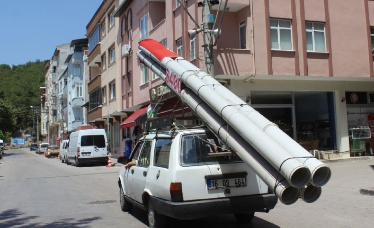 Aracına monte ettiği S-400 maketiyle şehir turu attı: 'Biz devletimizin her daim yanındayız'