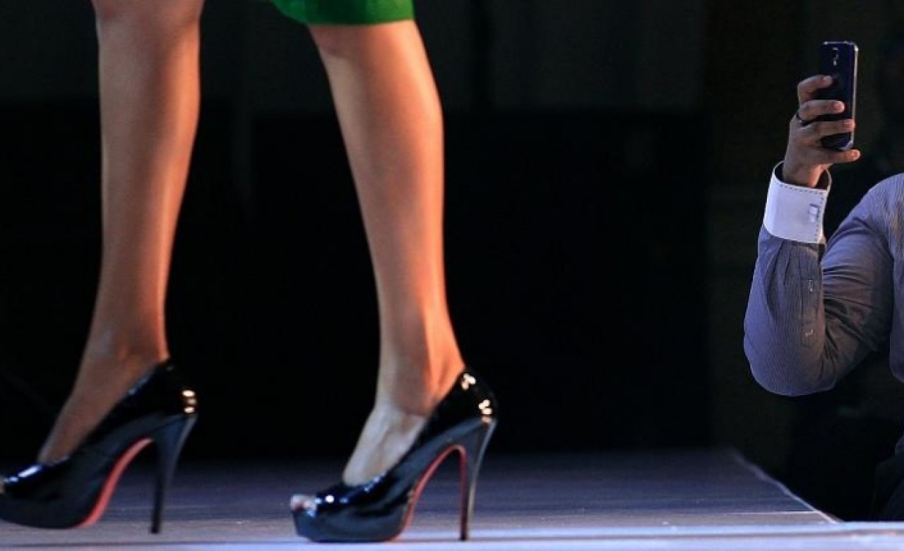 Avrupa'da "etek altı görüntüsü çekmek suç kapsamına alınsın" çağrıları artıyor