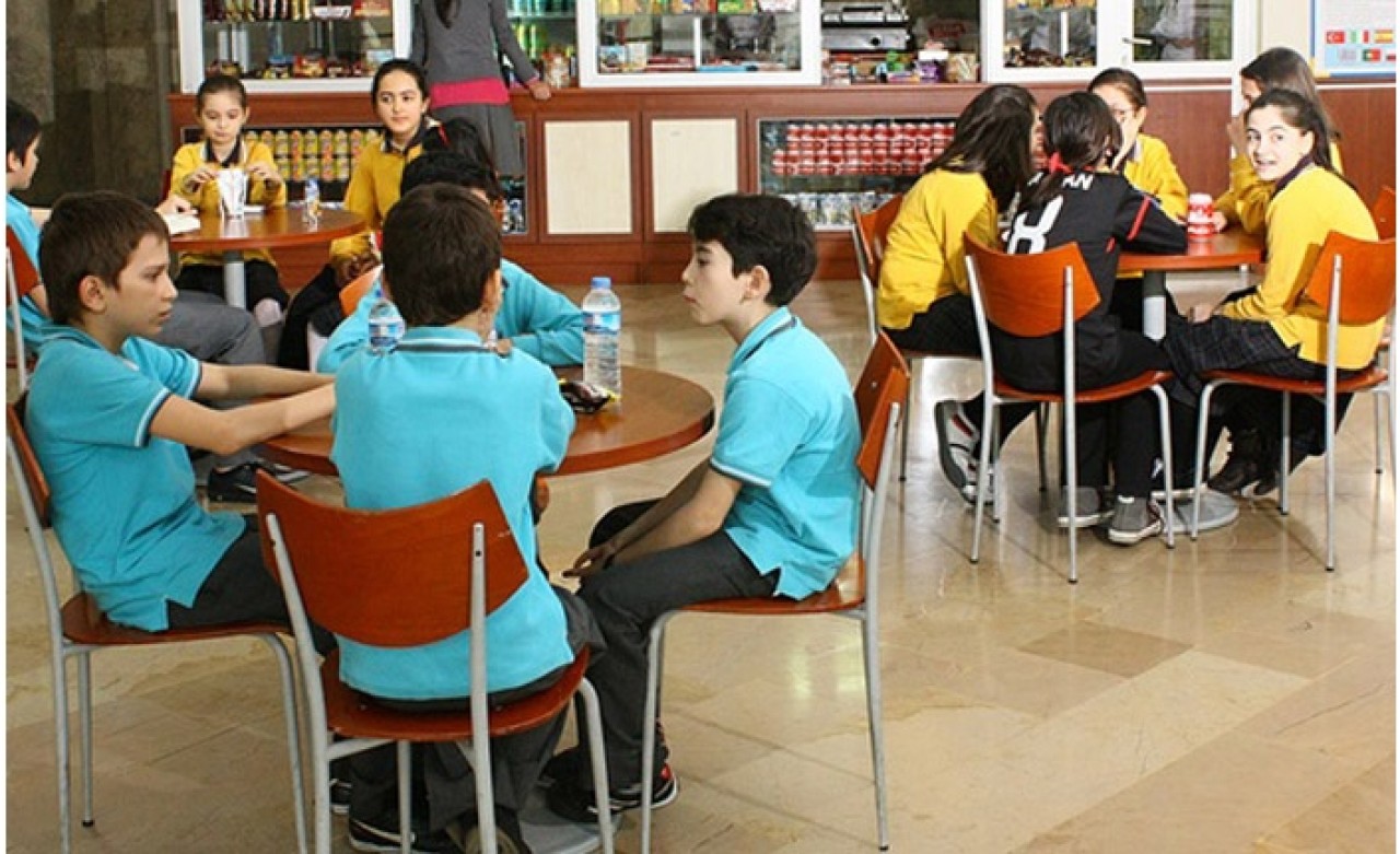 Bakan Selçuk: Kantindeki hiçbir ürün ailece yapılan kahvaltının yerini tutamaz