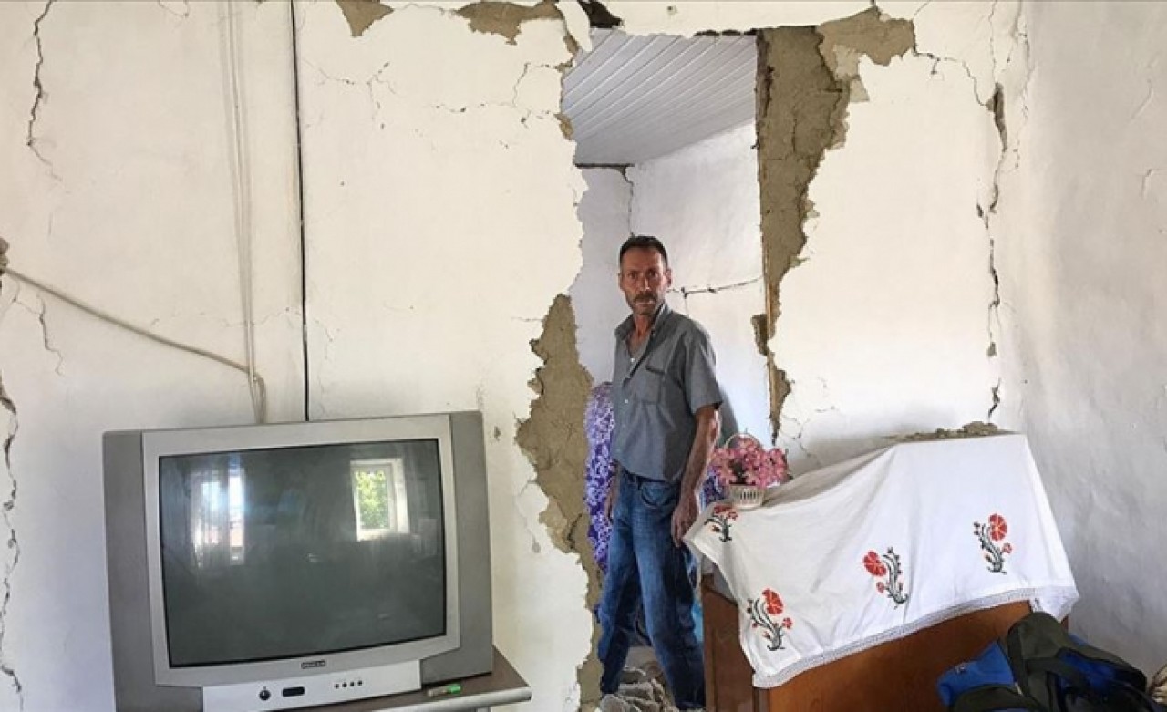 Bakan Soylu: Denizli'deki depremde 59 binada ağır hasar meydana geldi