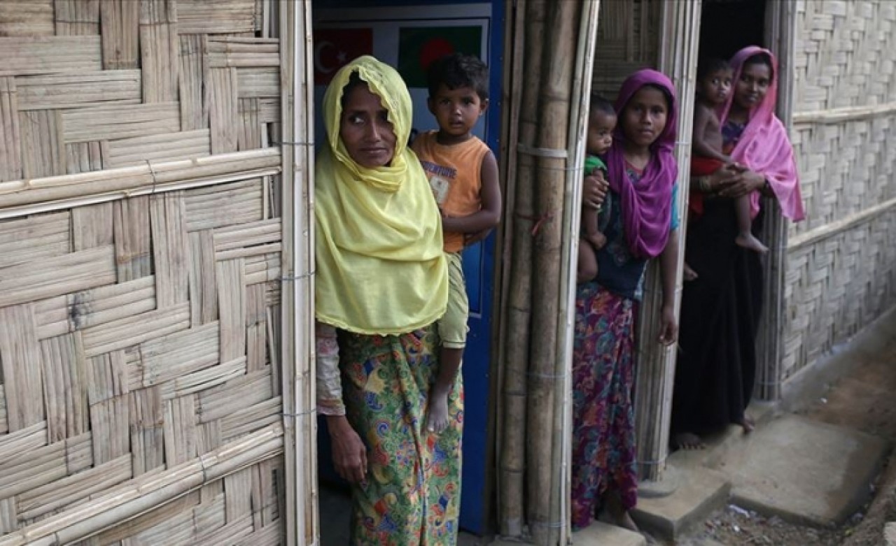 Bangladeş'te 500 bin Arakanlı Müslüman için kimlik kartı çıkarıldı