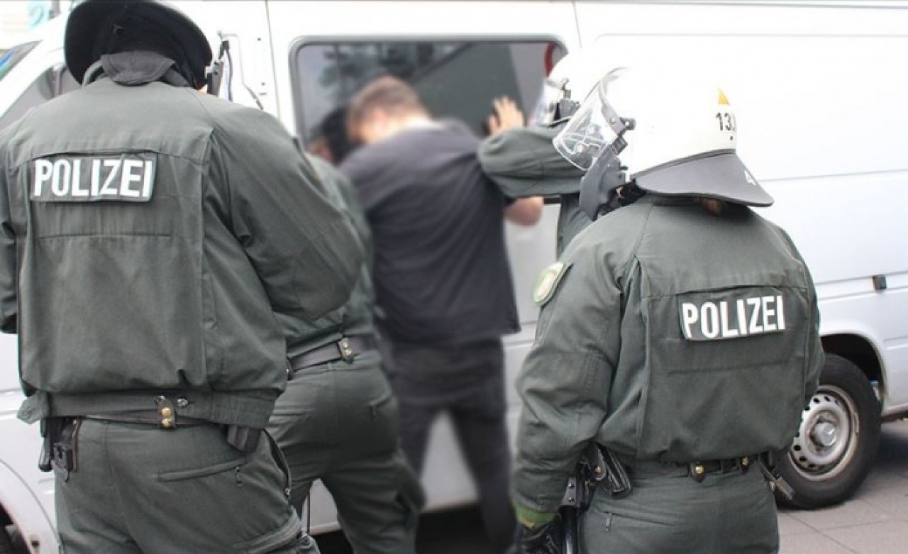 Berlin'de iki Türk kadına ırkçı saldırı