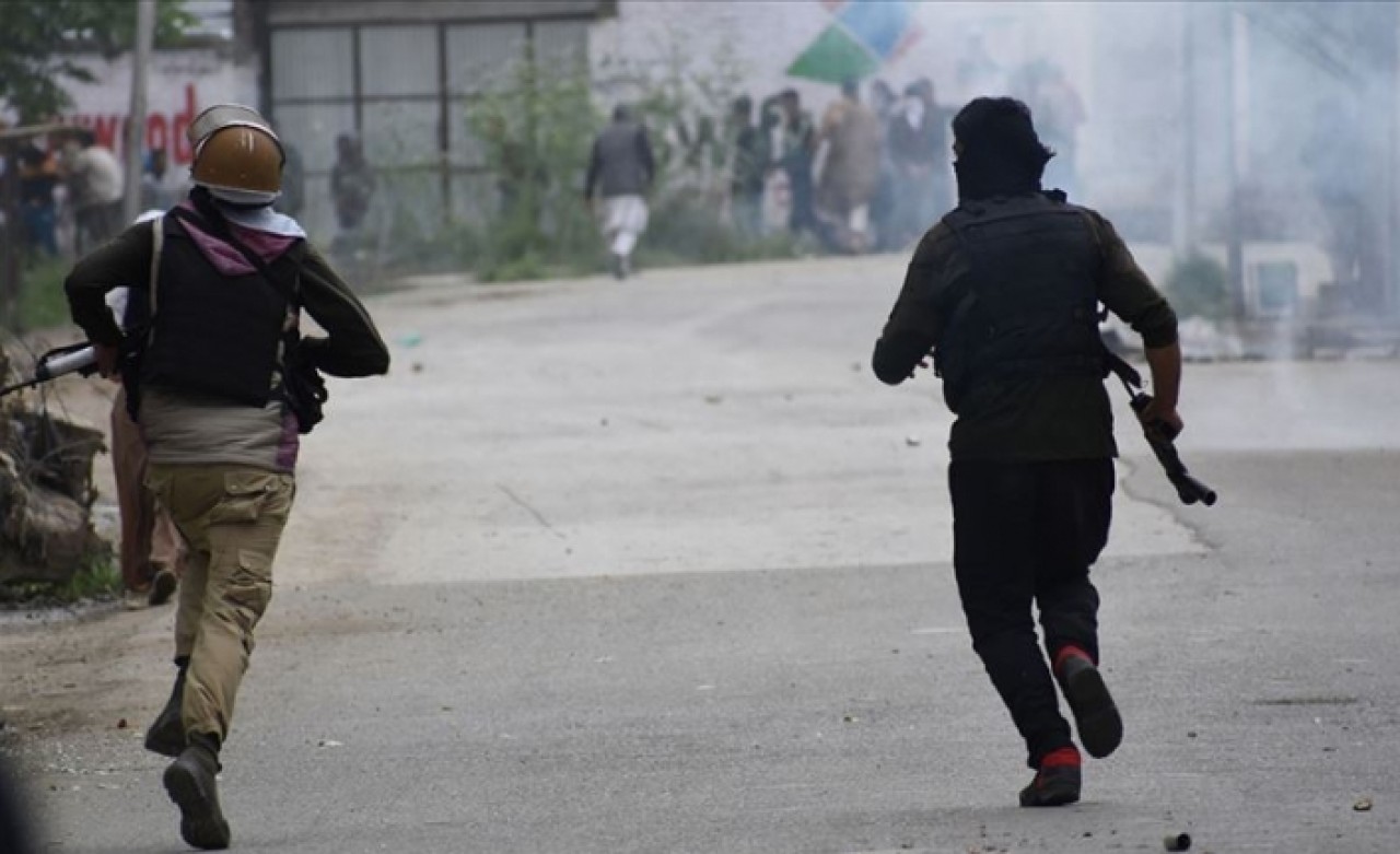Cammu Keşmir'de sokağa çıkma yasağı,  cuma namazı için hafifletilecek