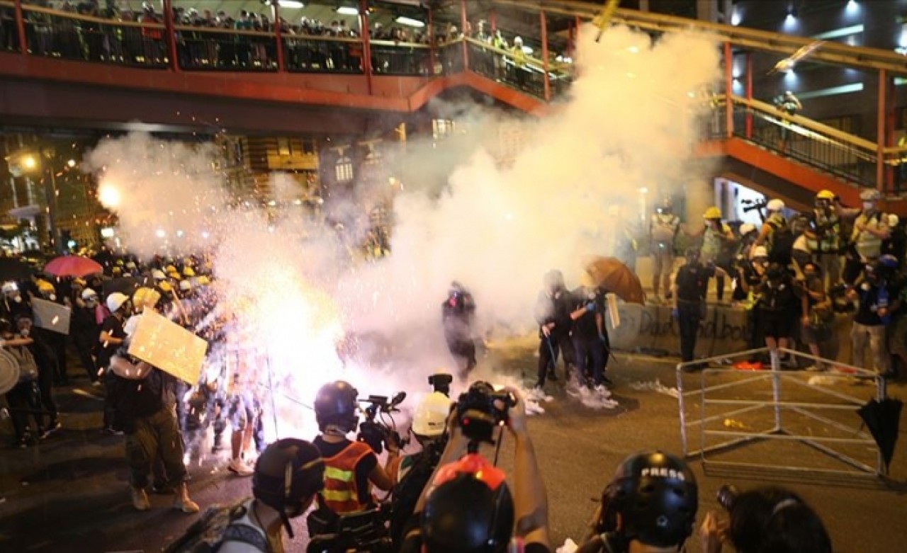 Çin'den 'Hong Kong'da suçlular cezalandırılacak' uyarısı