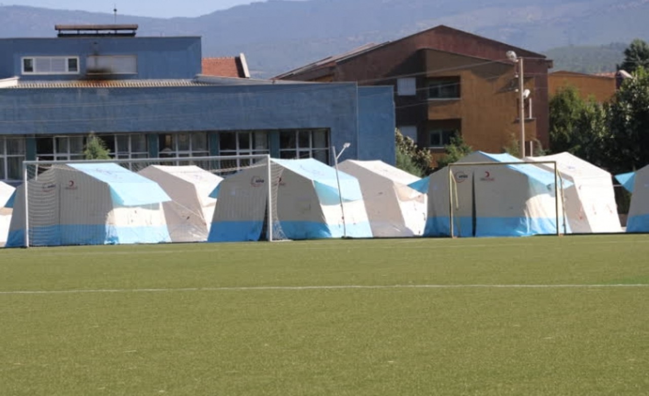 Denizli'de deprem bölgesinde buruk bayram