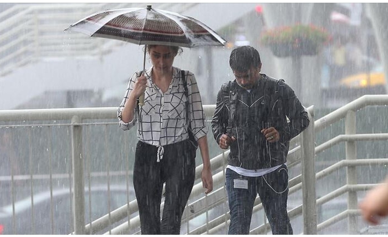 Dikkat! Meteoroloji saat verdi.. Sağanak geliyor