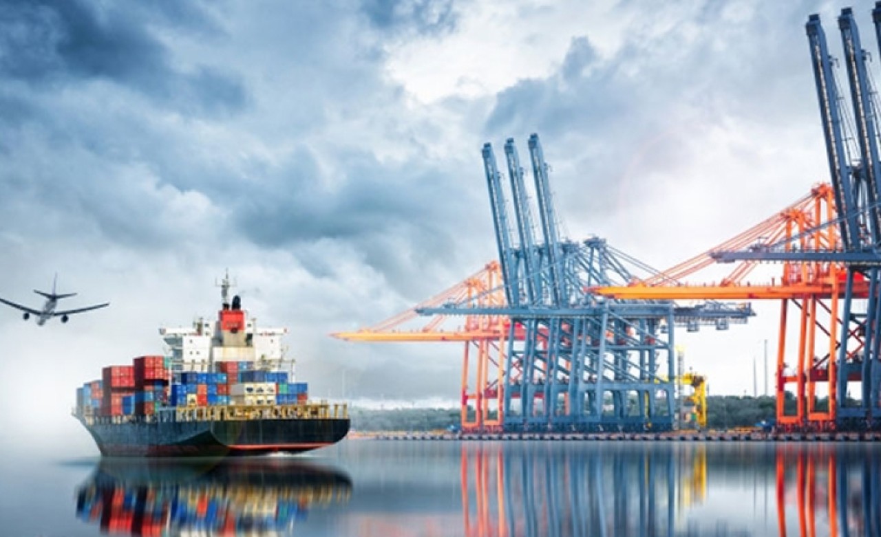 Dış ticaret açığı 3.3 milyar dolara geriledi