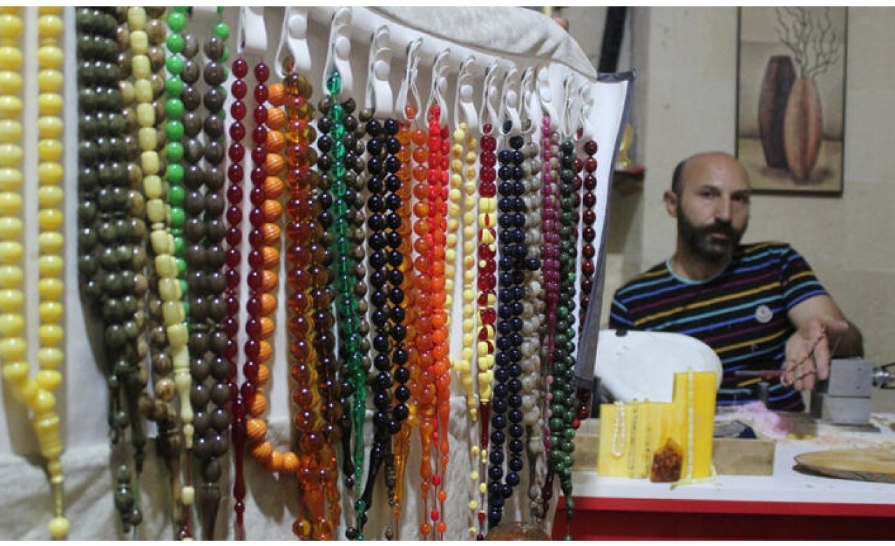 El emeği tespihlerin değeri dudak uçuklattı