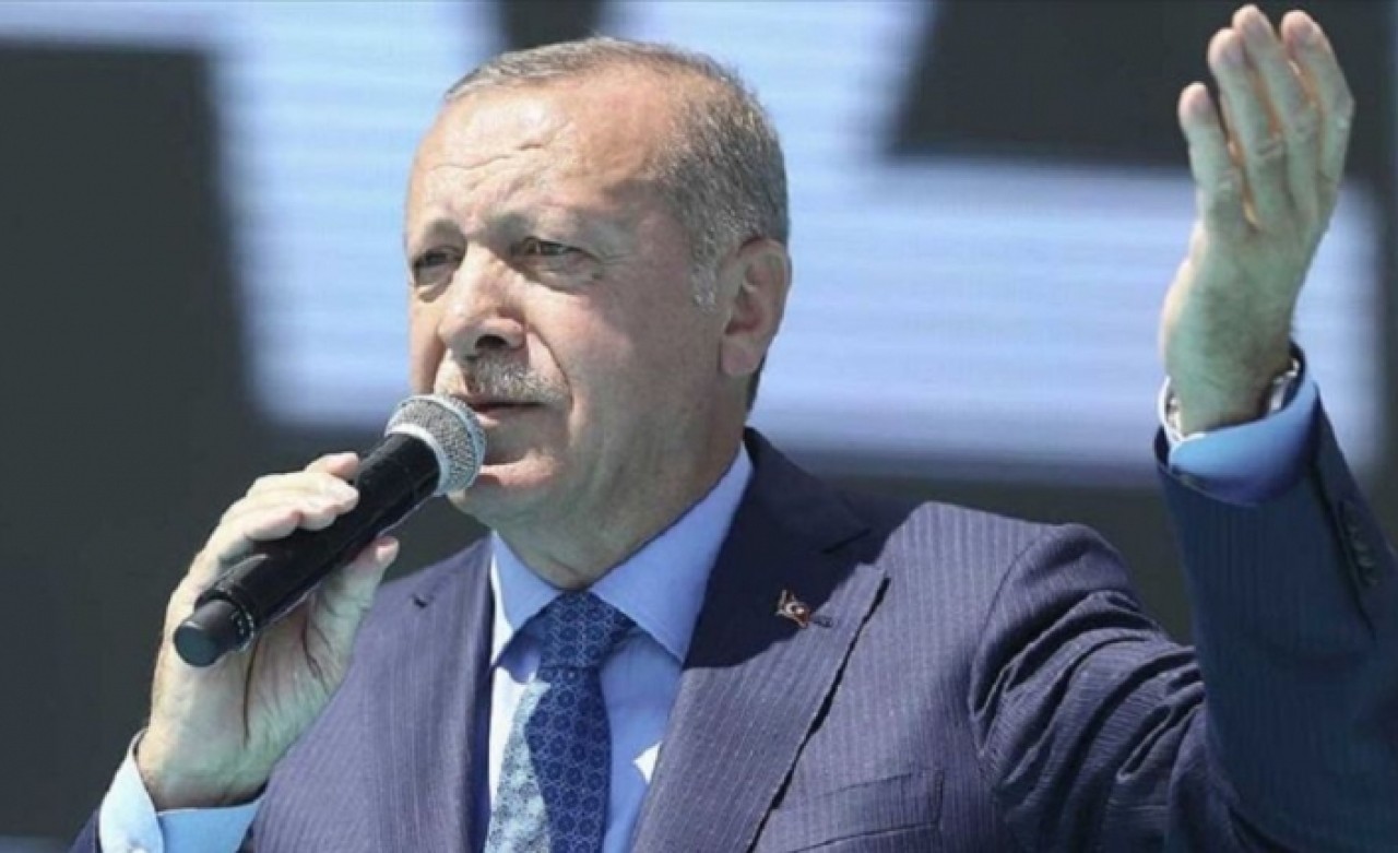 Erdoğan'dan Davutoğlu'na flaş yanıt: "Lafla tehdit olmaz,  ne varsa ortaya dökmelerinde fayda var"