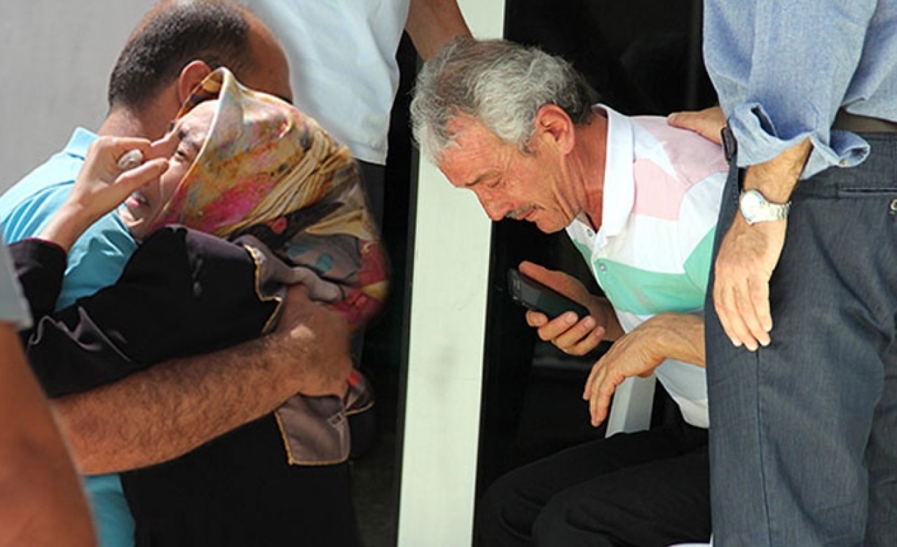 Evlatlık olduğunu öğrenen genç dehşet saçtı!