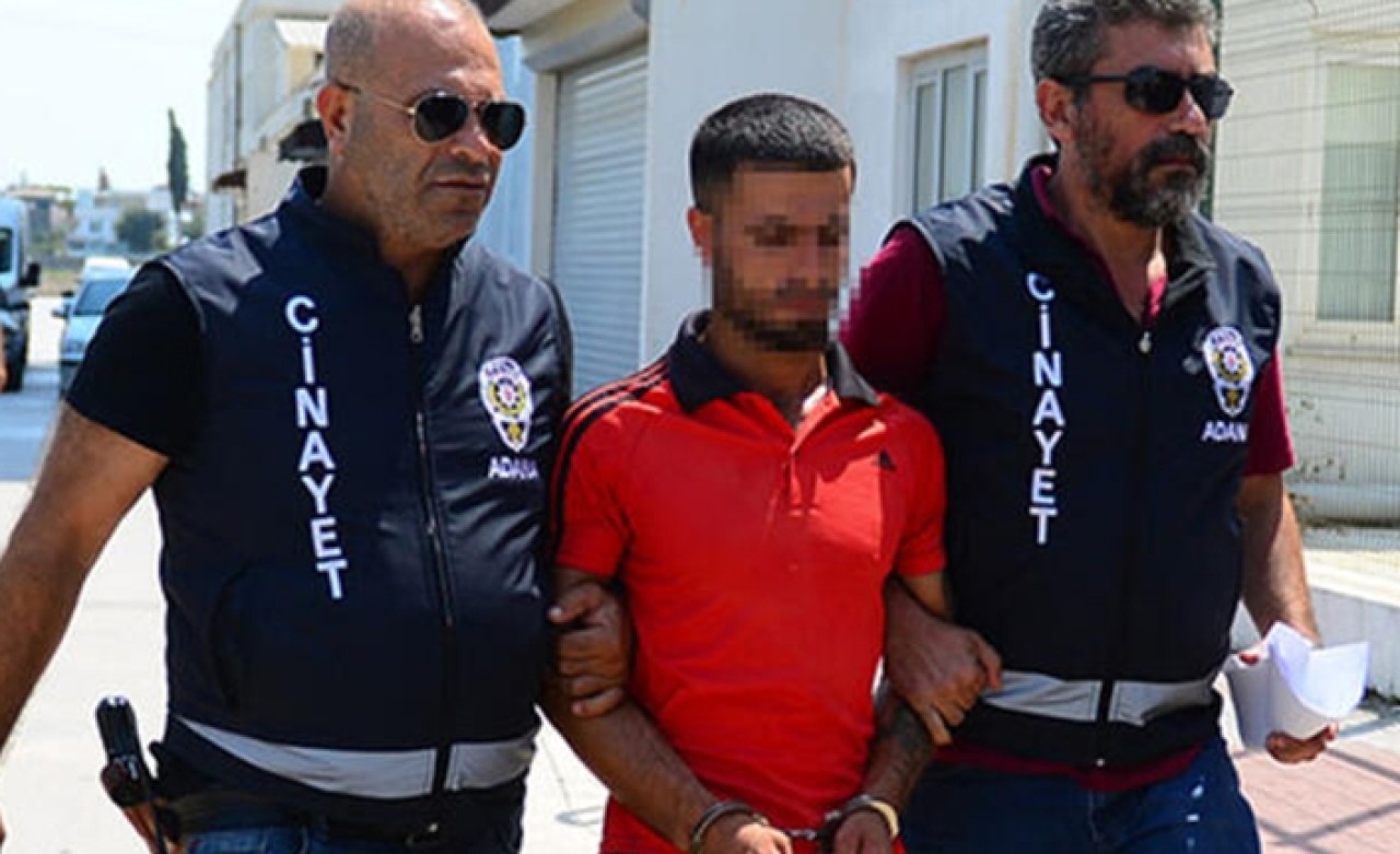 Gürültü yüzünden komşusunu öldürdü