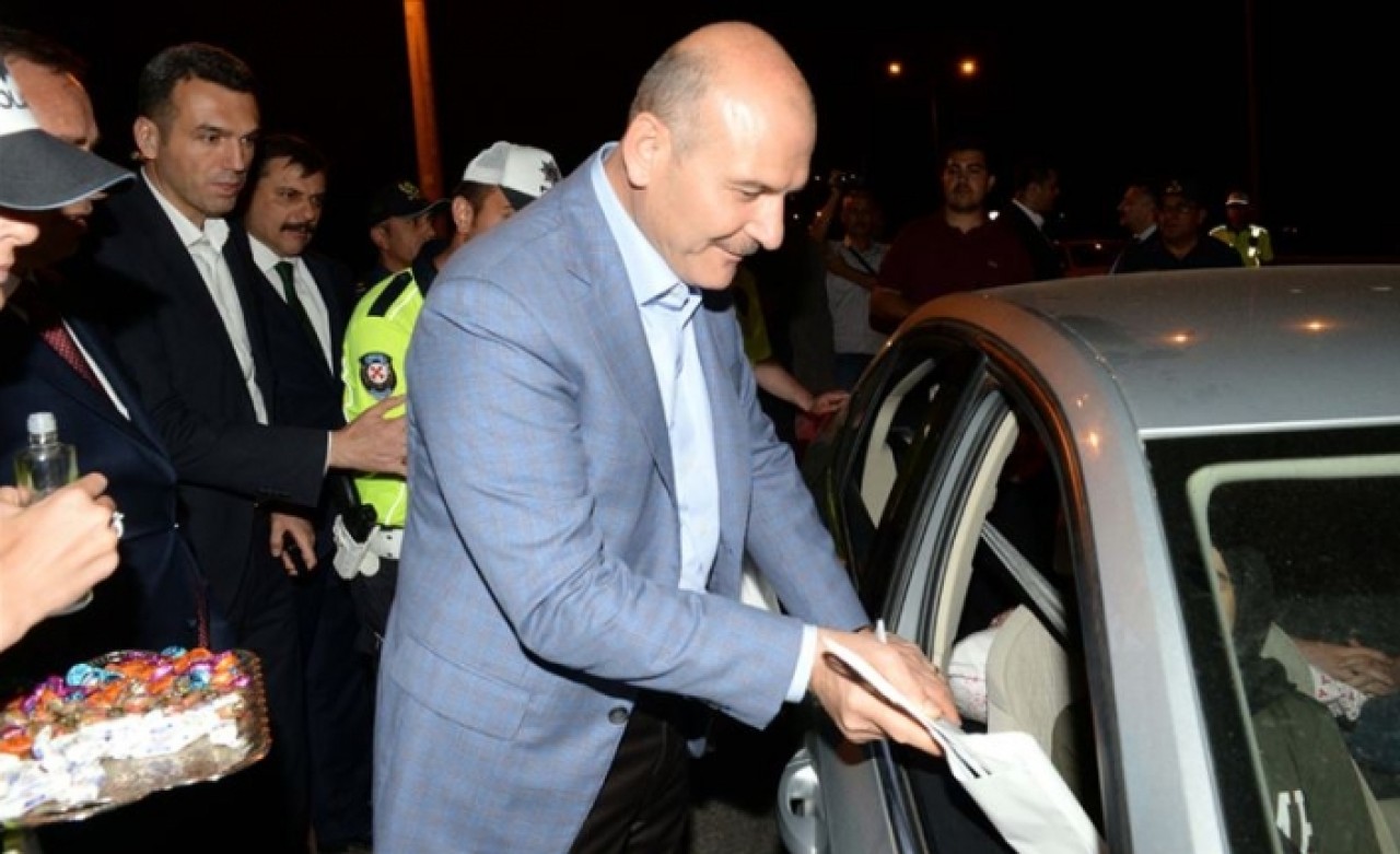 İçişleri Bakanı Soylu Çorum ve Amasya'da trafik denetimine katıldı