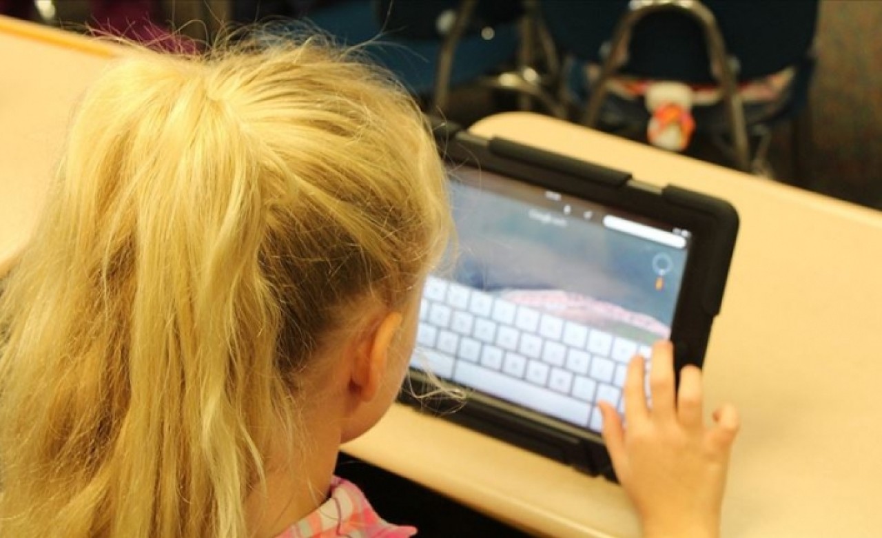 İnternet yayınlarına 'ebeveyn kontrolü' sağlayıcı tedbir yükümlülüğü