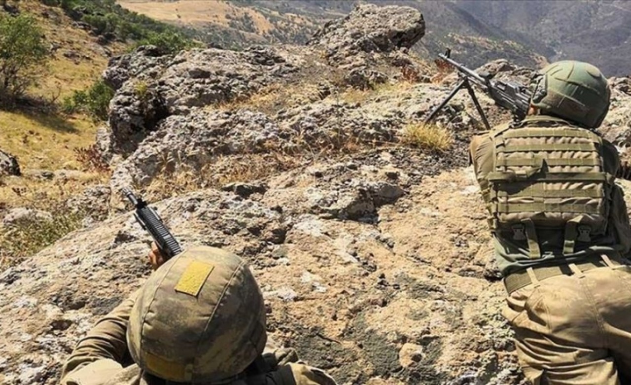 Irak'ın Kuzeyine Pençe-3 harekâtı başladı