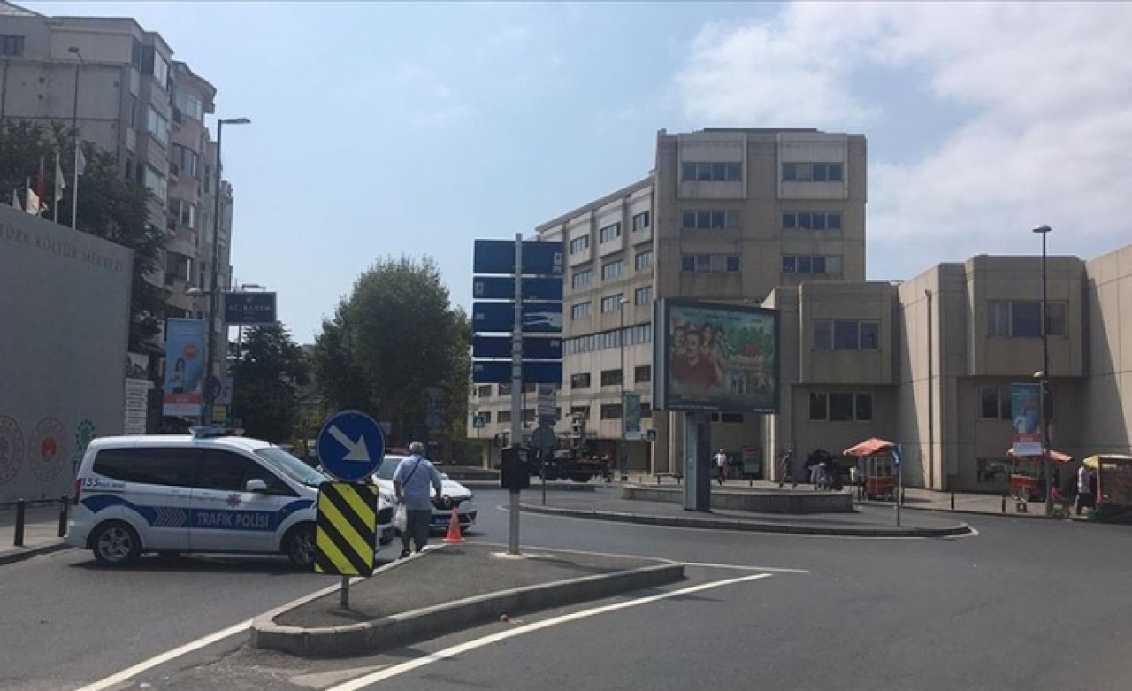 İstabul'da UEFA Süper Kupa maçı nedeniyle bazı yollar trafiğe kapatıldı