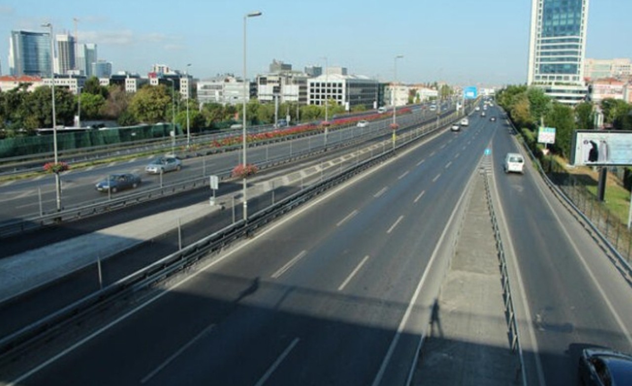 İstanbul'da yollar boş kaldı