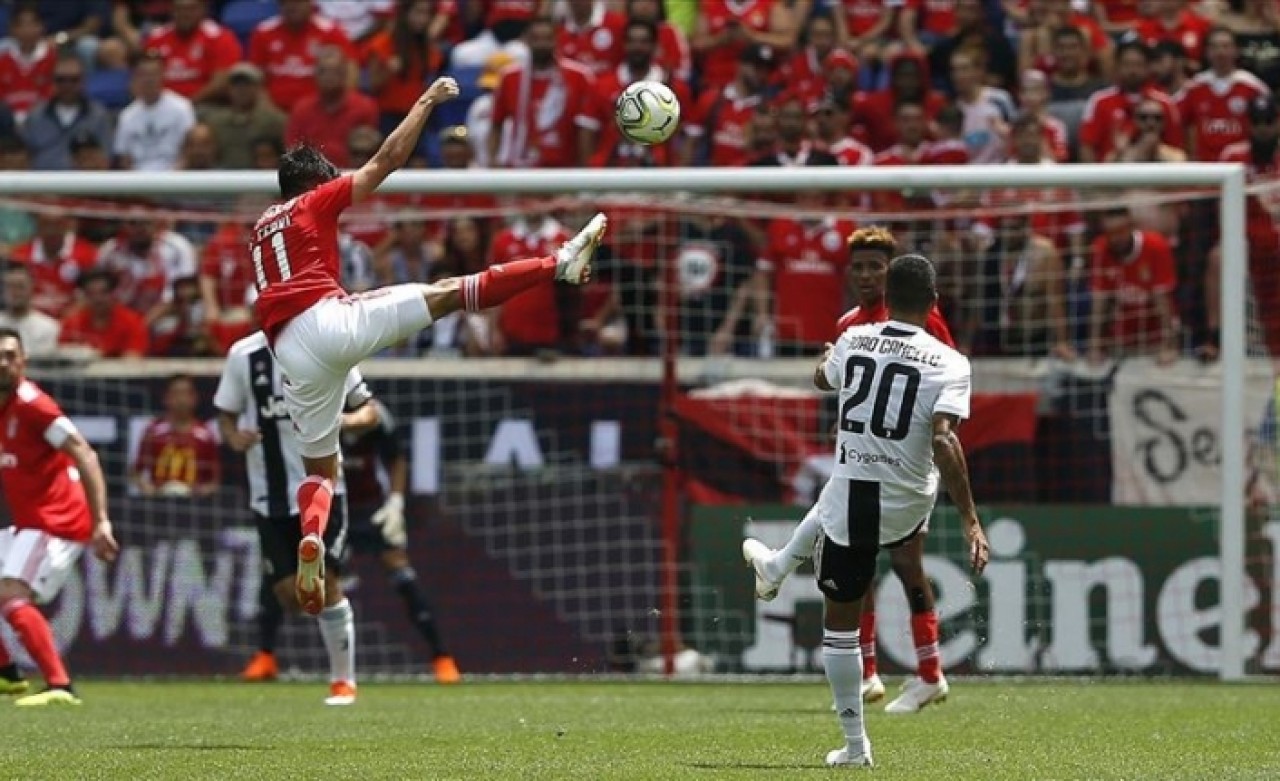 Manchester City Cancelo'yu transfer etti