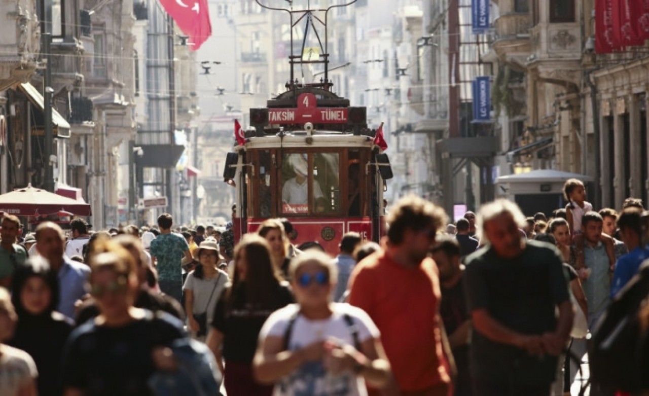 İşsiz sayısı geçen yıla göre 1 milyon arttı