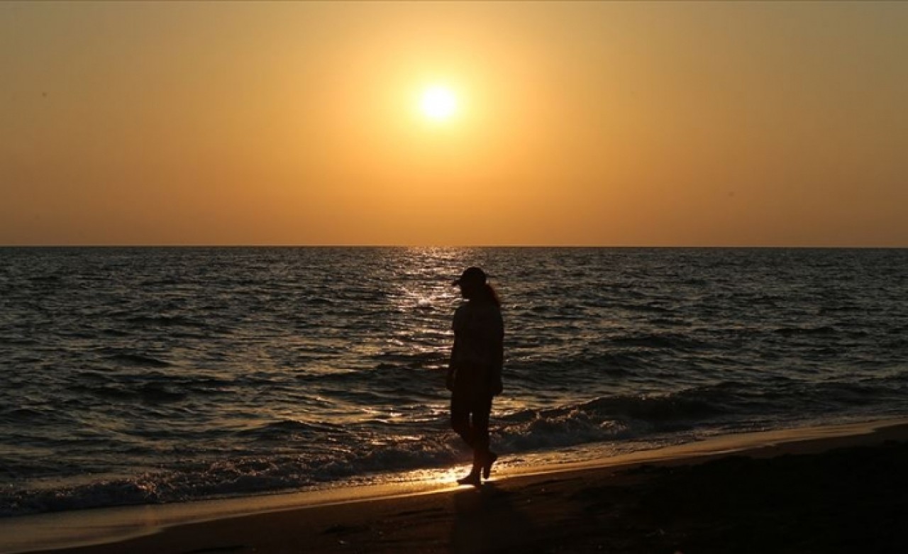 Sedef hastalarının güneşten korunması gerekiyor
