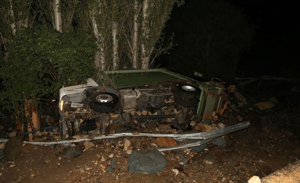 Sivas'ta HES kanalı patladı! Yaralılar var