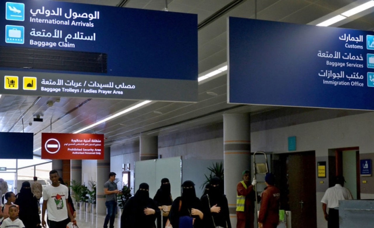 Suudi kadınlar yanlarında erkek olmadan seyahat edebilecek