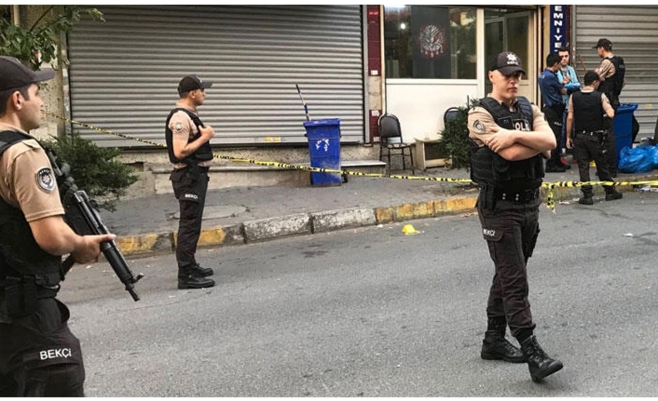 Temizlik işçilerine ateş açtı.. İki işçi yaralı