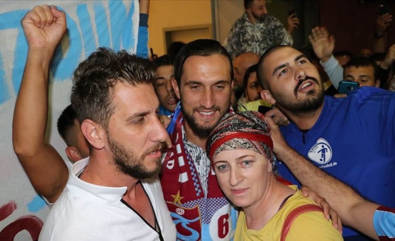 Trabzonsporlu Yazıcı transfer görüşmesi için Fransa yolcusu