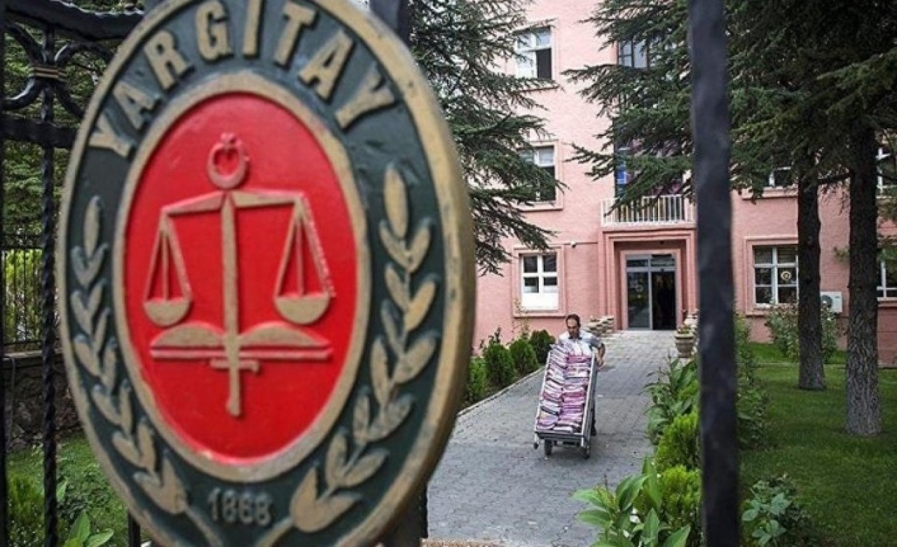 Yargıtay: Bilirkişi raporu hakimi bağlamaz