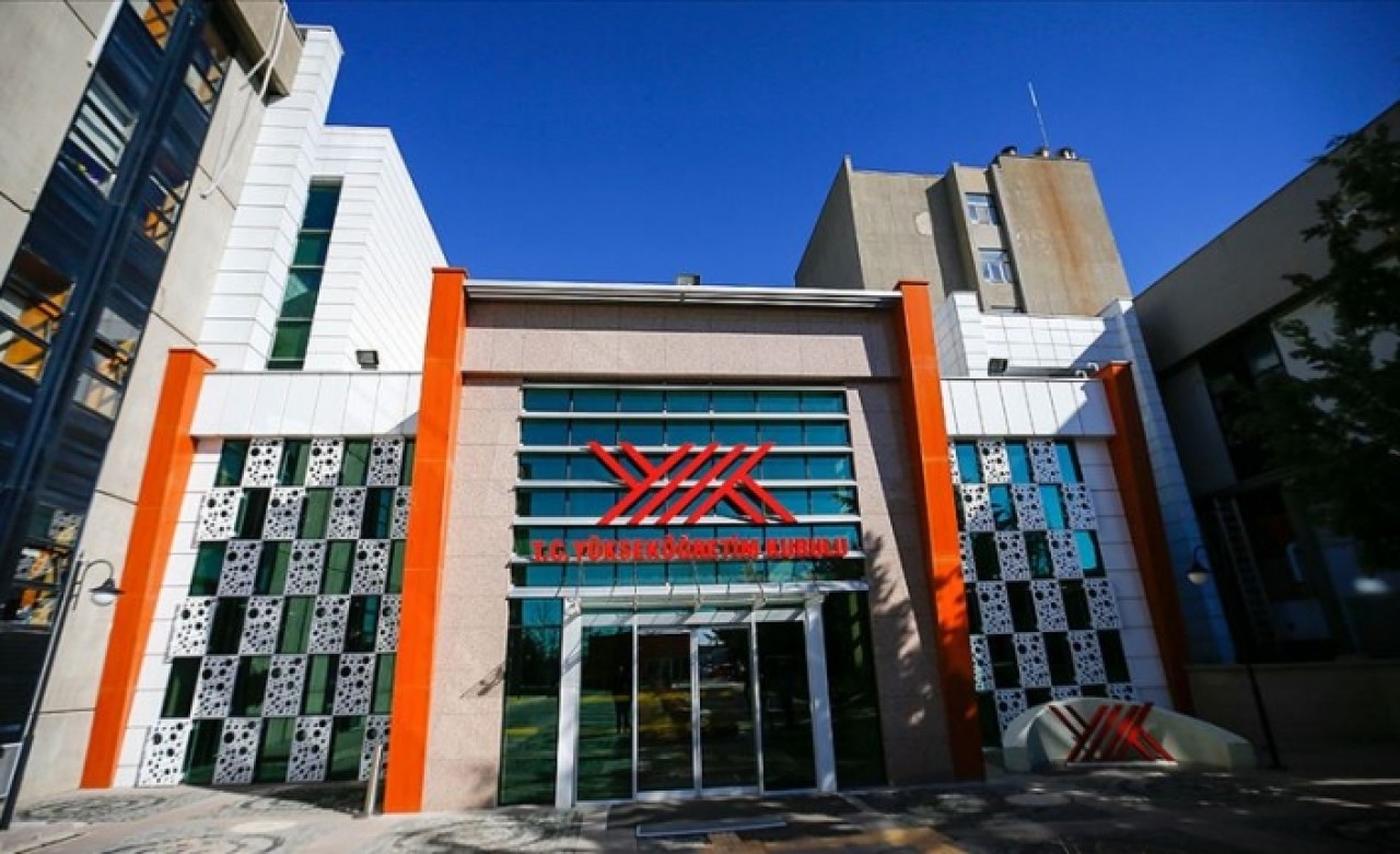 YÖK'ten 'reklama değil Ar-Ge'ye harca' kararı