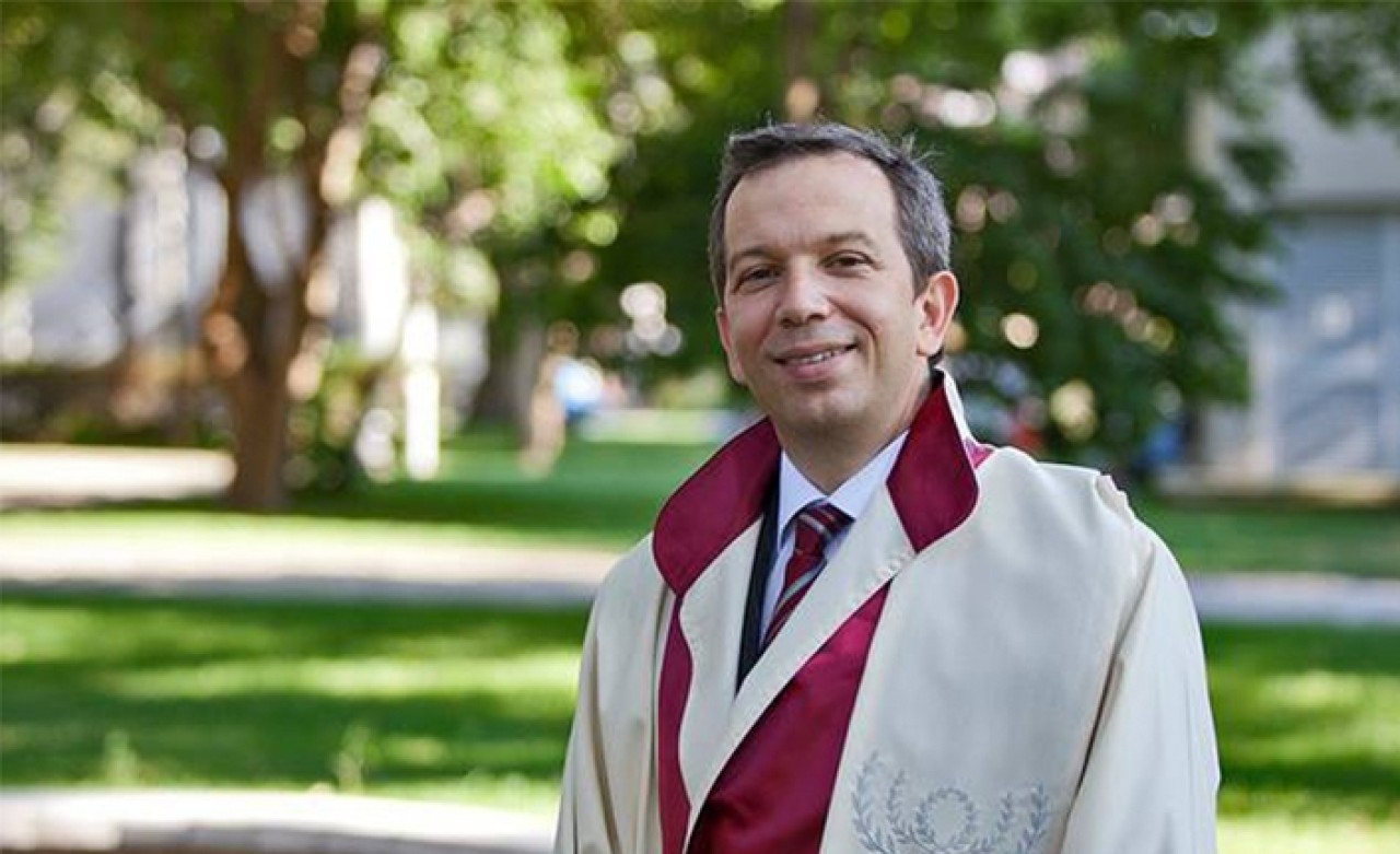 Bilgi Üniversitesi'nin Eski Mason Rektörü'nden Flaş Satış Açıklaması!