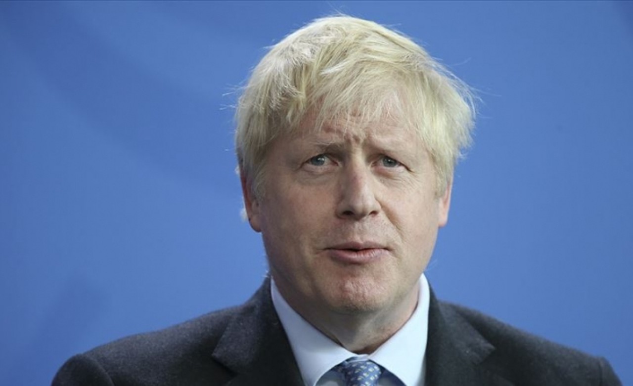 Boris Johnson,  muhalefetle birlikte hareket eden 21 milletvekilini partisinin meclis grubundan ihraç etti