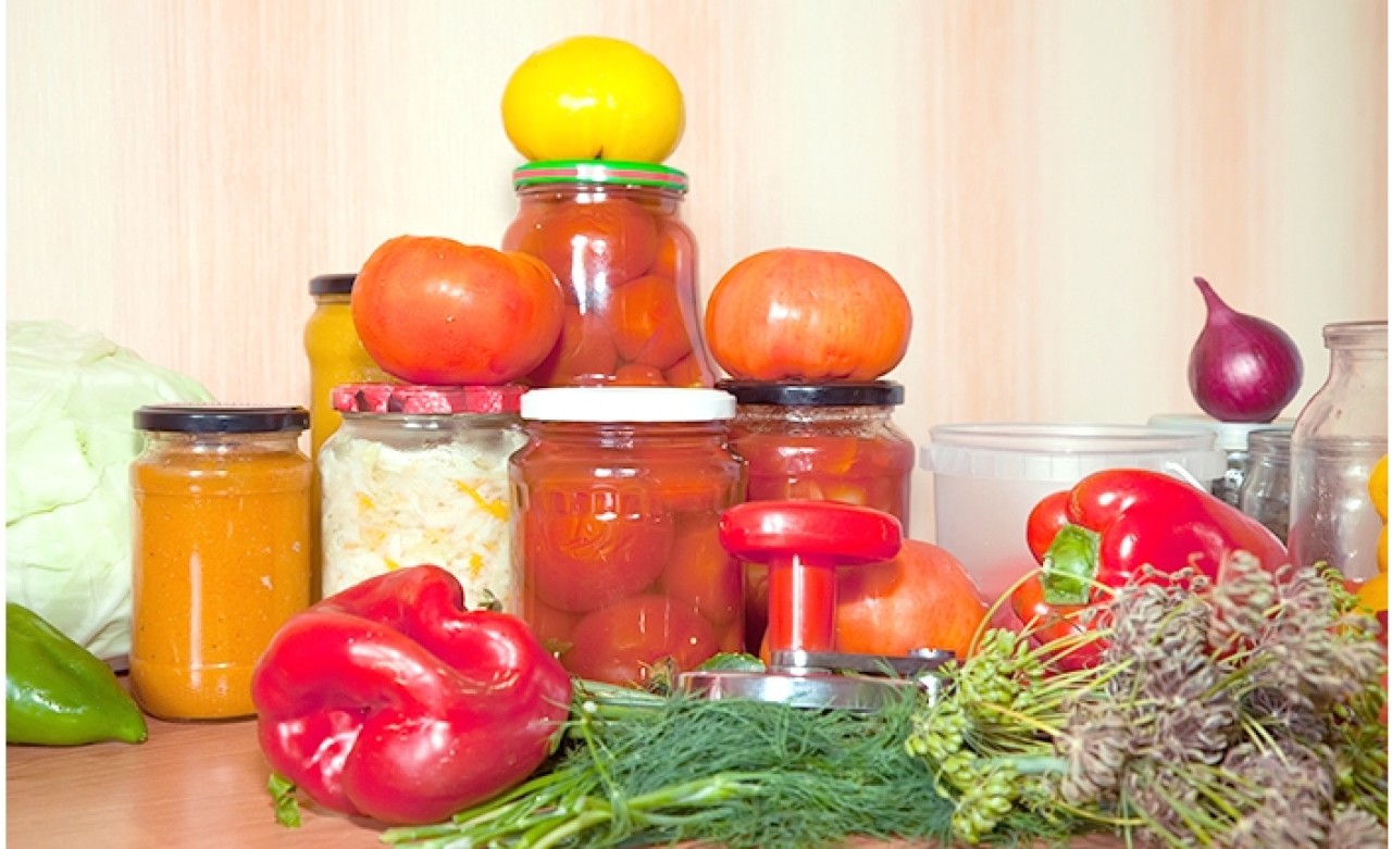 Evde Yapılan Konservelerde Öldüren Bakteri Riski!