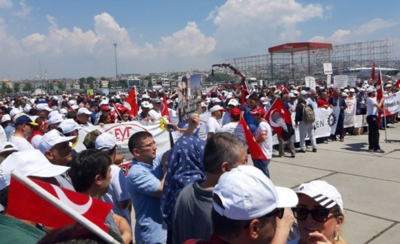 EYT'liler Büyük Mitinge Hazırlanıyor!