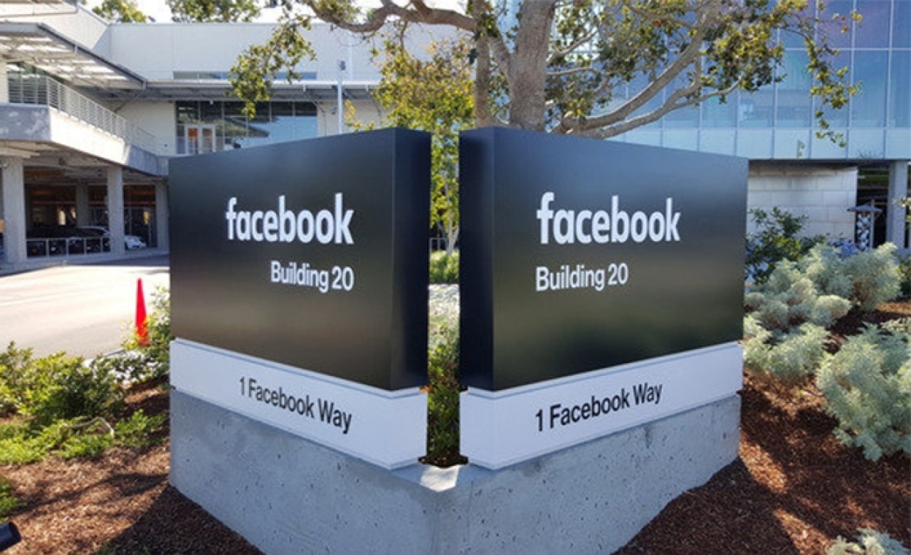 Facebook Çalışanı İntihar Etti!