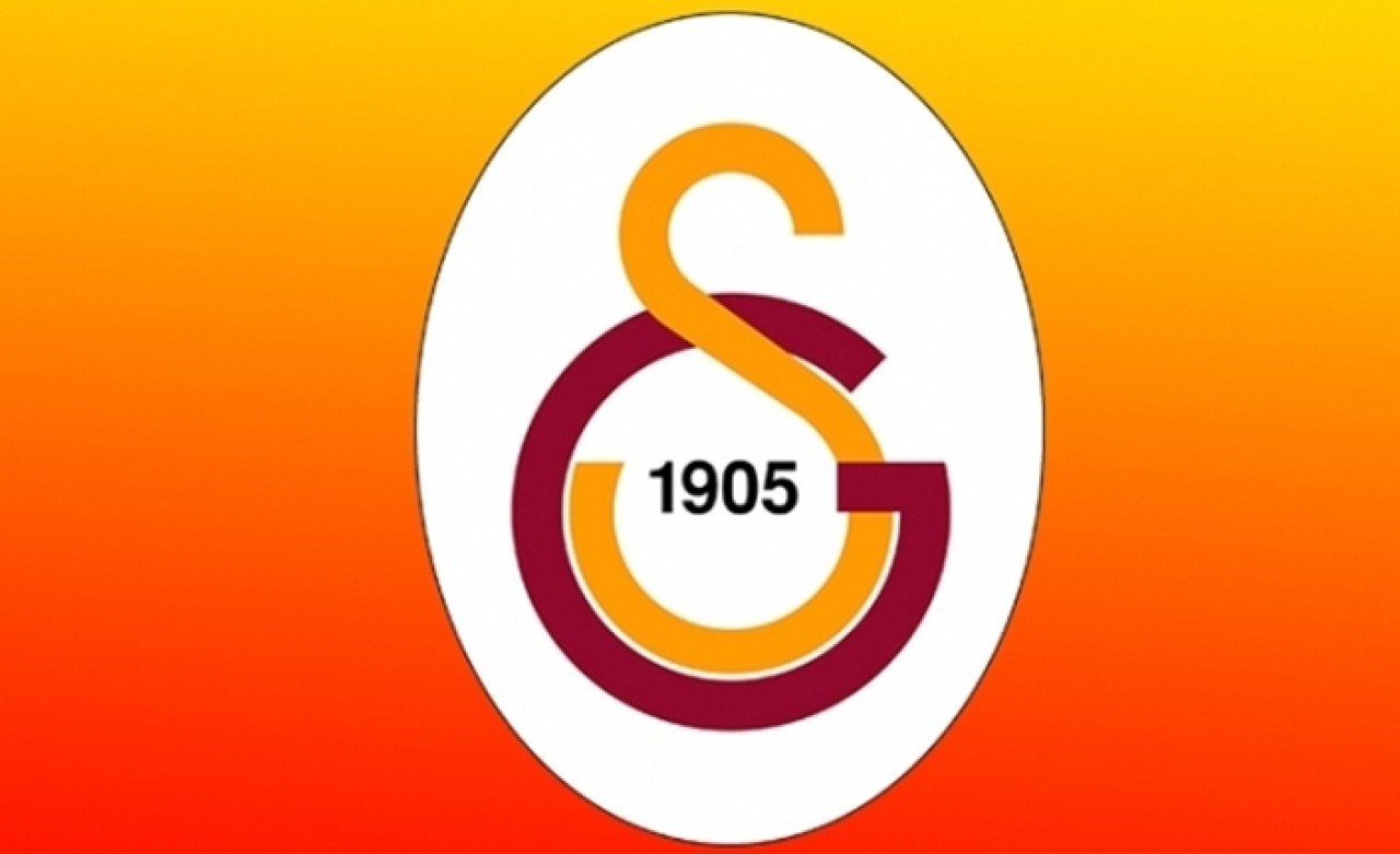 Galatasaray'da yeni transferler ilk antrenmanlarına çıktı