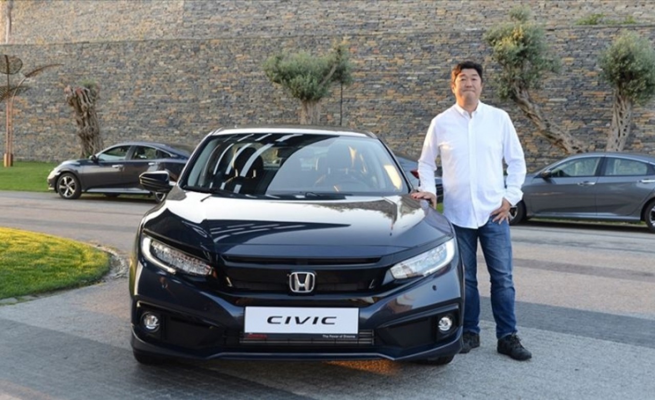 Honda Civic Sedan'ın yenilenen versiyonu satışa çıkıyor