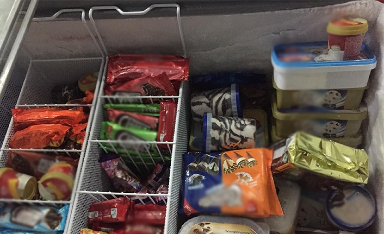 Ünlü Dondurmanın İçinden Çıkan Şoke Etti!