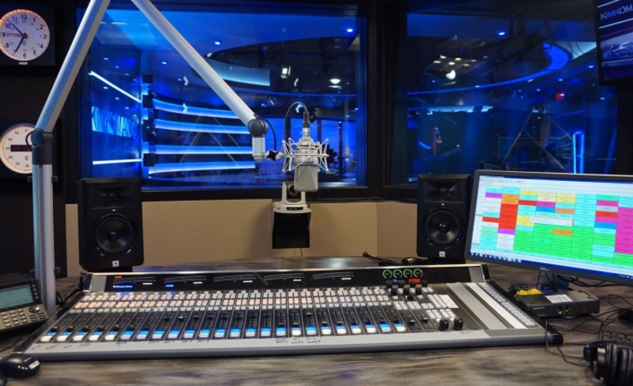 Ünlü Radyo Kanalı Resmen Satıldı!