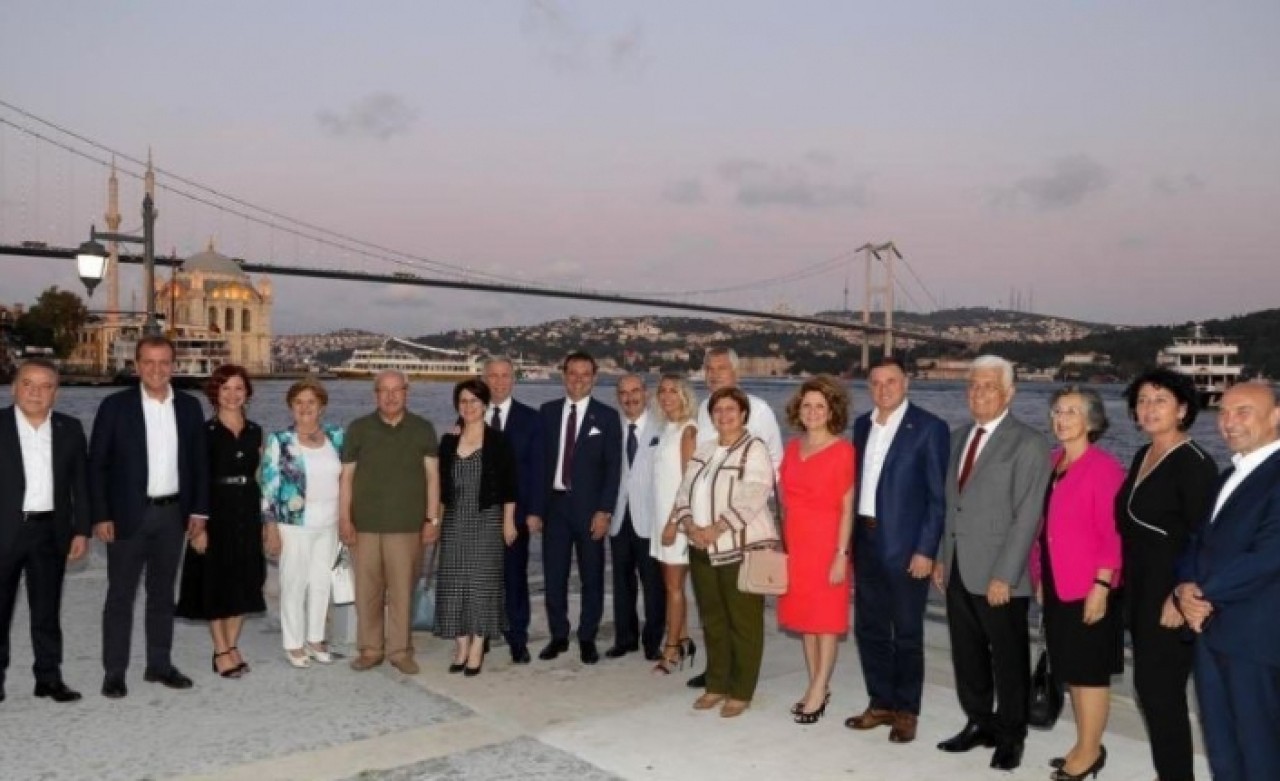 WhatsApp Grubunun İsmi: CHP