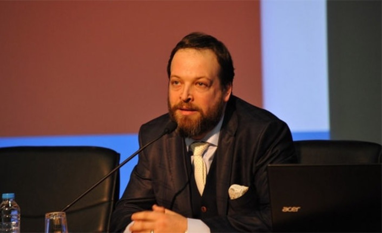 Atatürk'e Hakaret Eden Tezcan İçin Kampanya Başlatıldı!