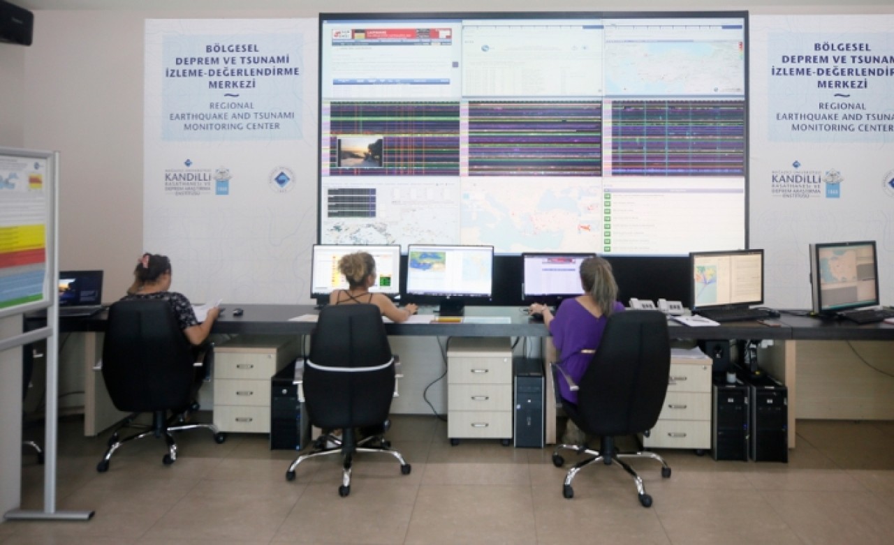 Depremde Yıkılan Tek Yer Kandilli Rasathanesi Oldu!