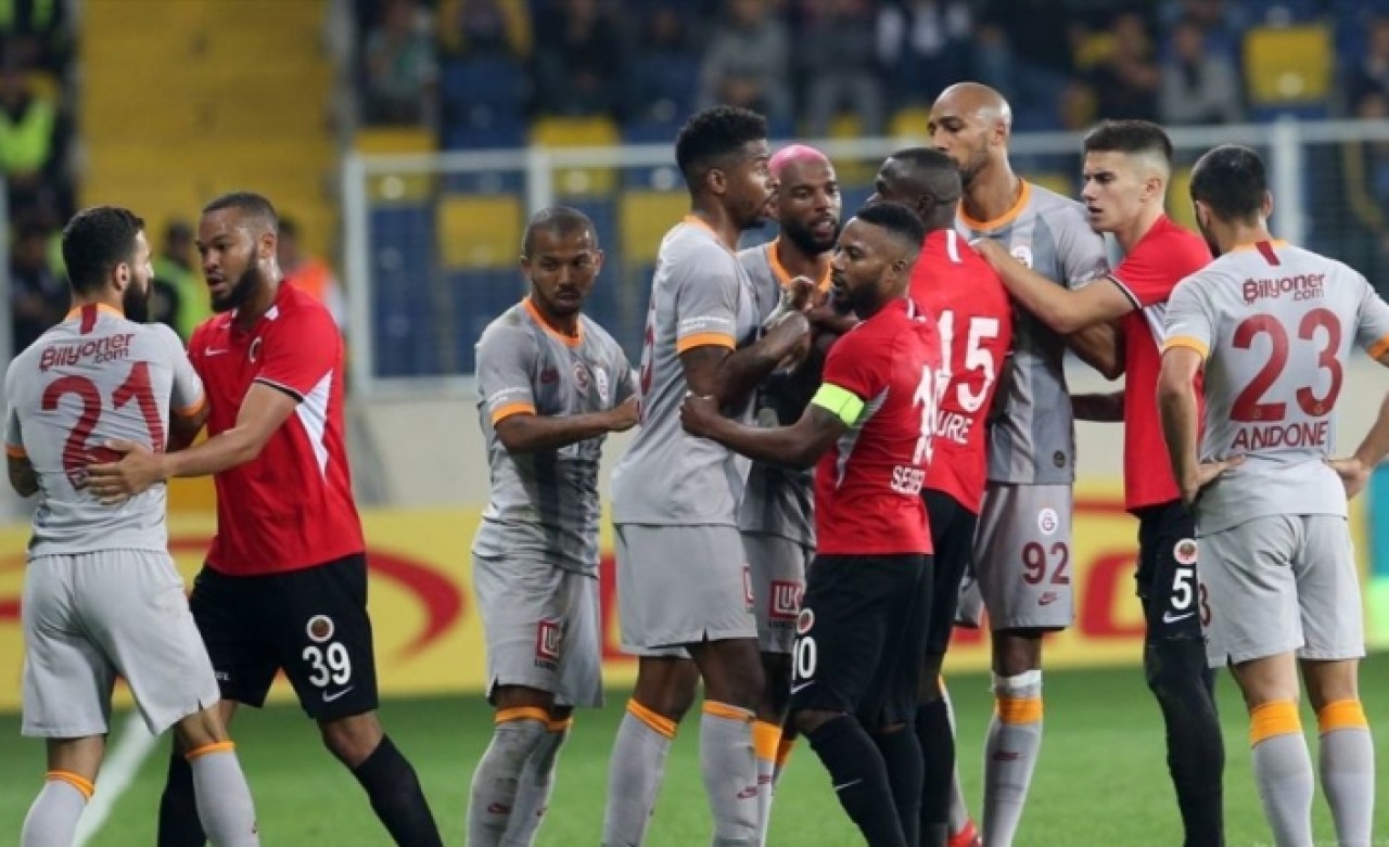 Galatasaray'da Büyük Operasyon!