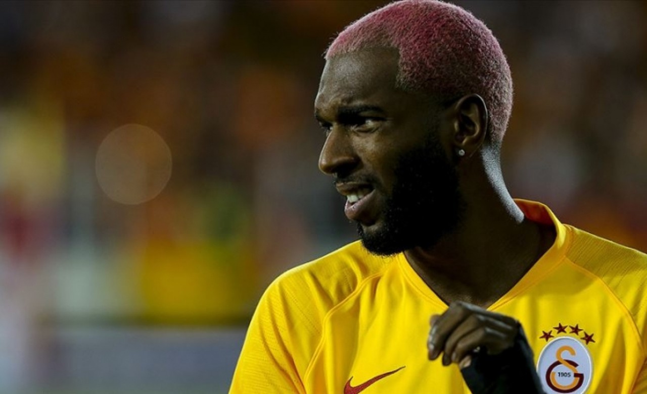 Galatasaraylı Futbolcudan Flaş Karar